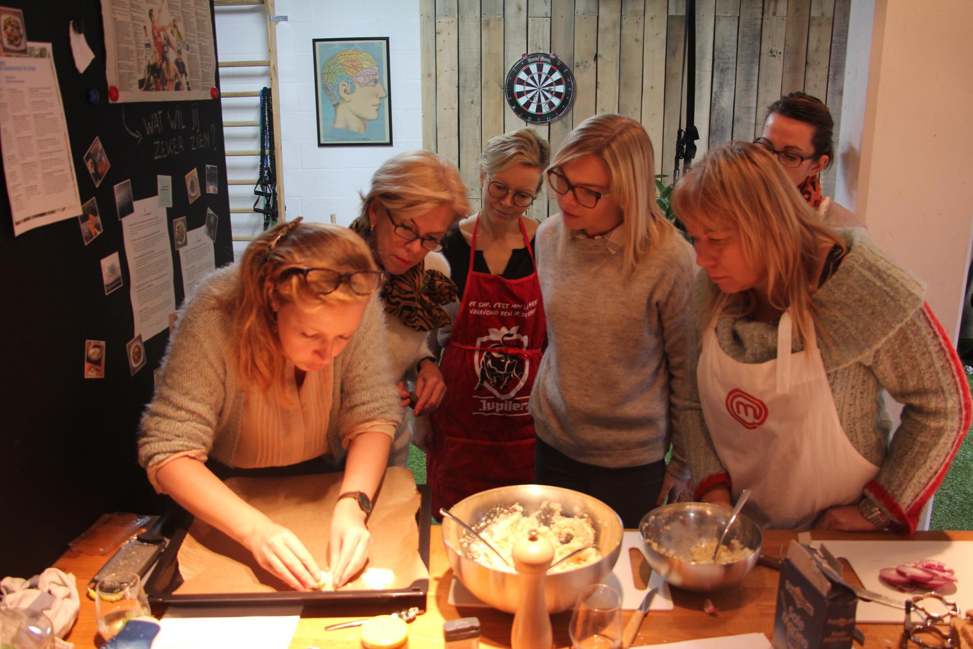 Pizza van bloemkool maken WordFit.be Gezond leren eten Pizza van bloemkool maken WordFit.be Gezond leren eten