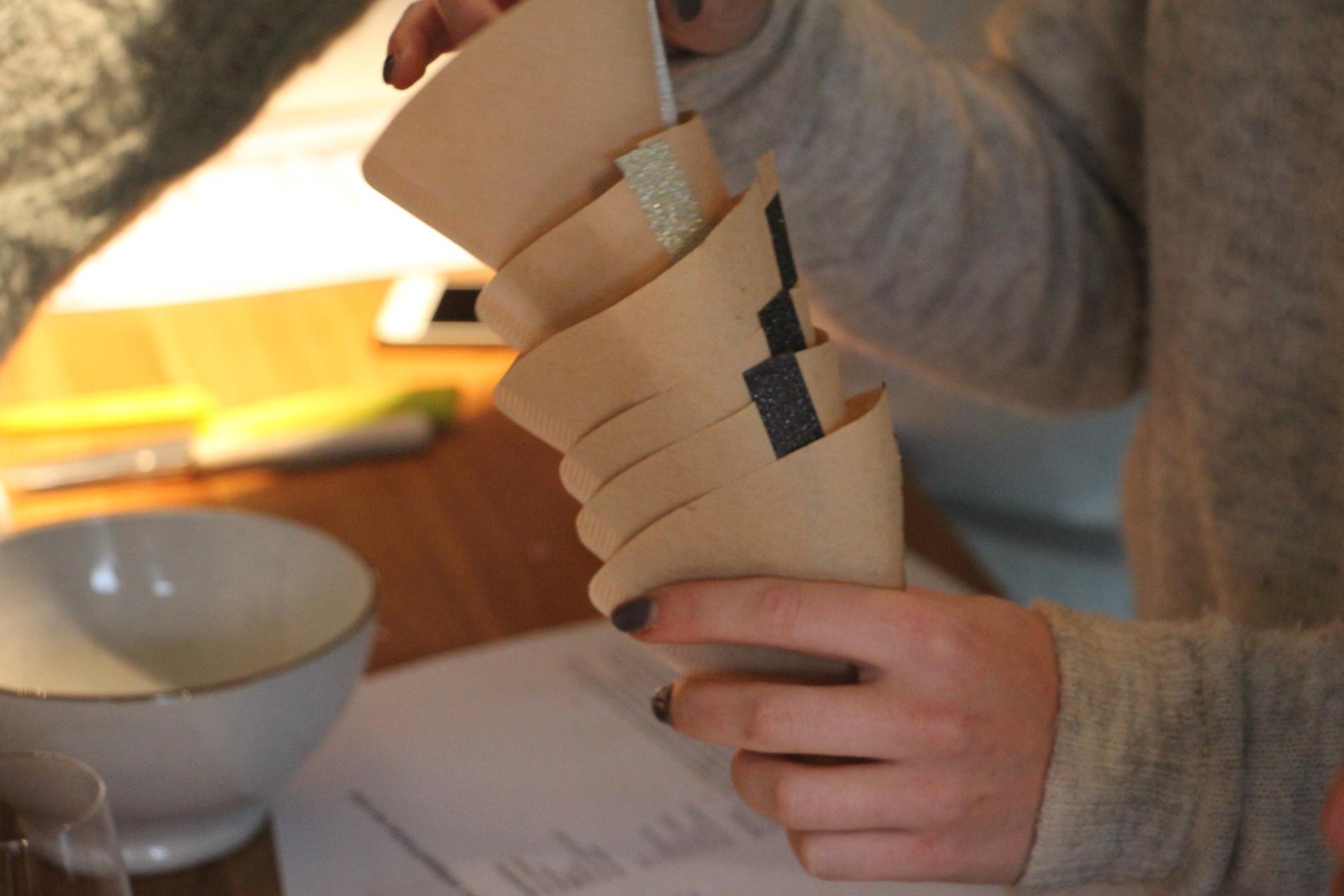 Zelf frietzakjes maken met koffiezakjes Zelf frietzakjes maken met koffiezakjes